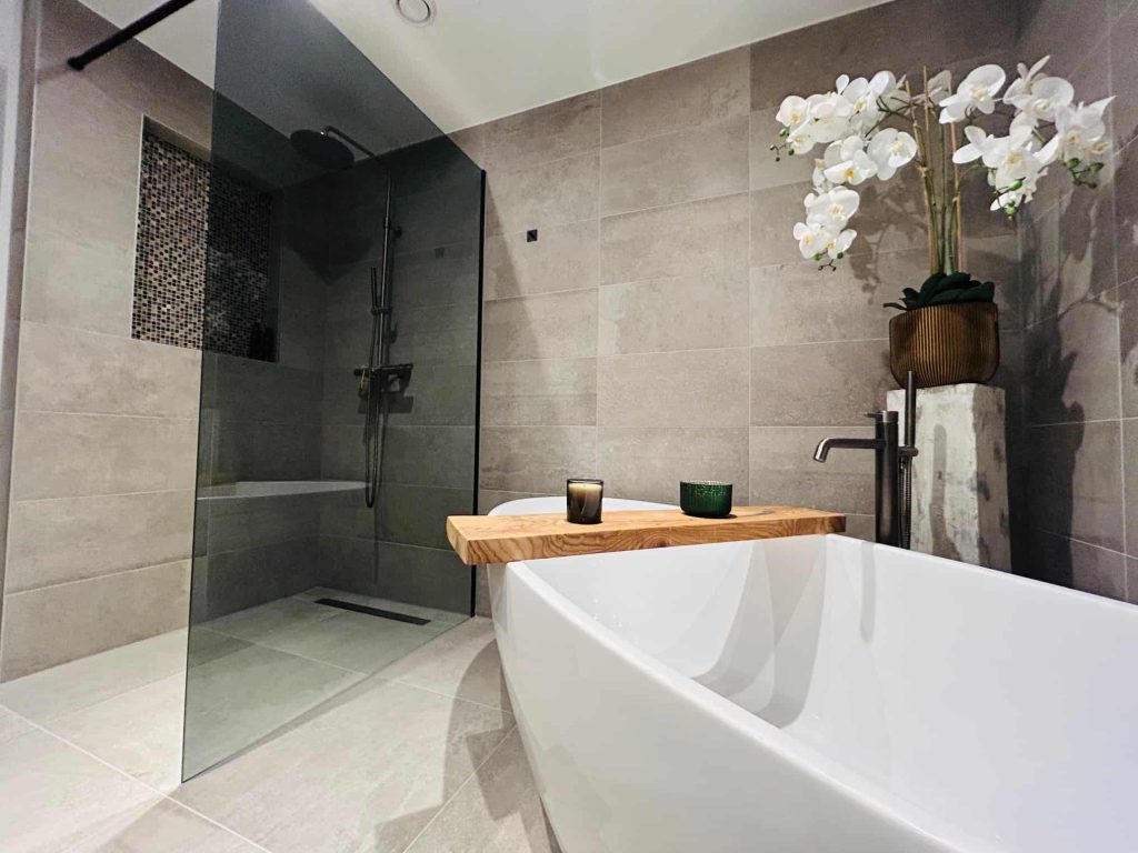 Badkamer met natuurlijke uitstraling